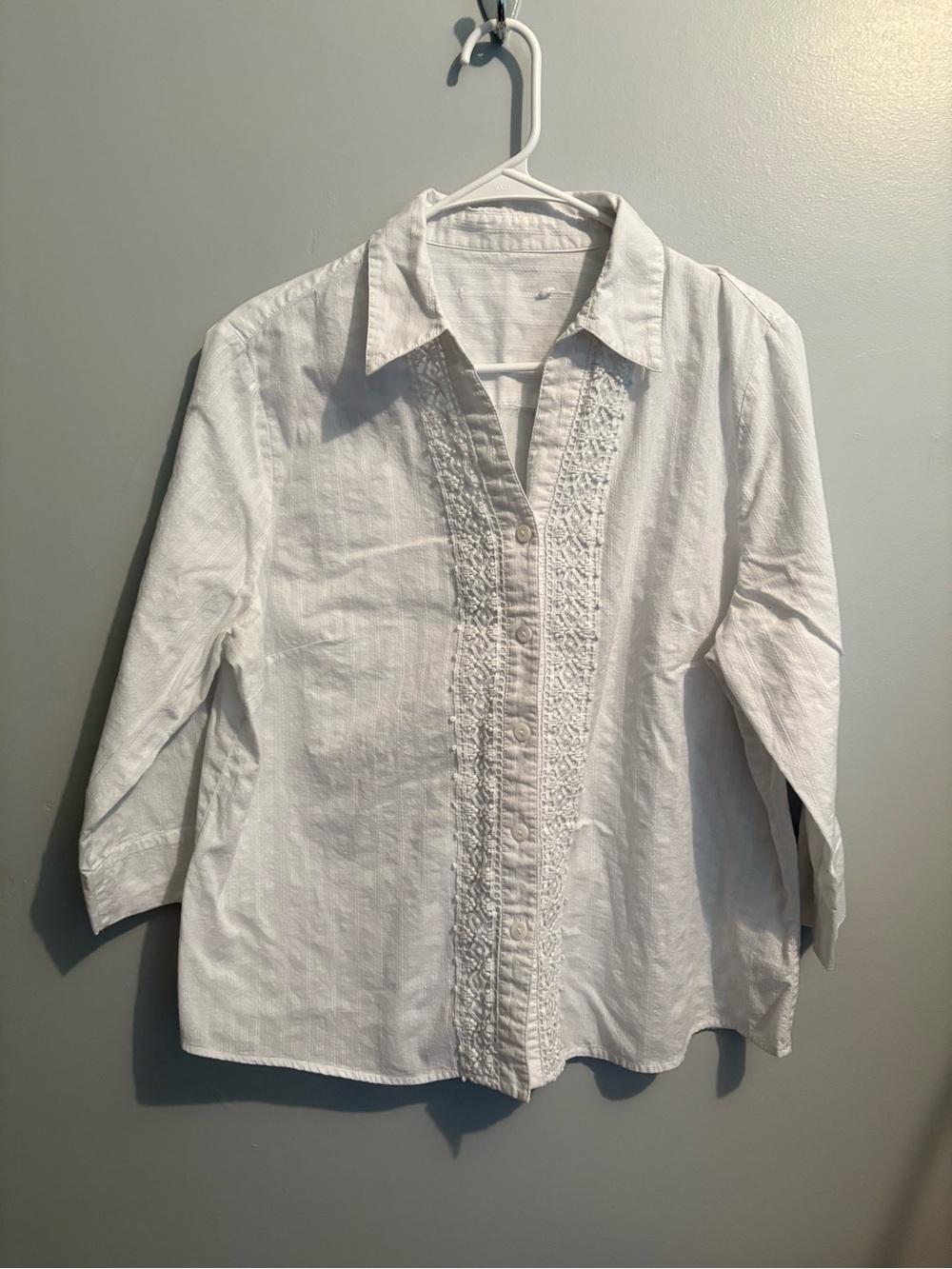 White Women's Button-Down Shirt Lace Beaded Crochet Boho Bohemian 3/4 Sleeve